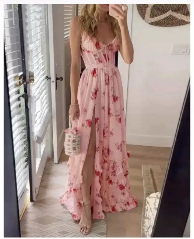 Neues Blumenloses Maxikleid für den Strandurlaub